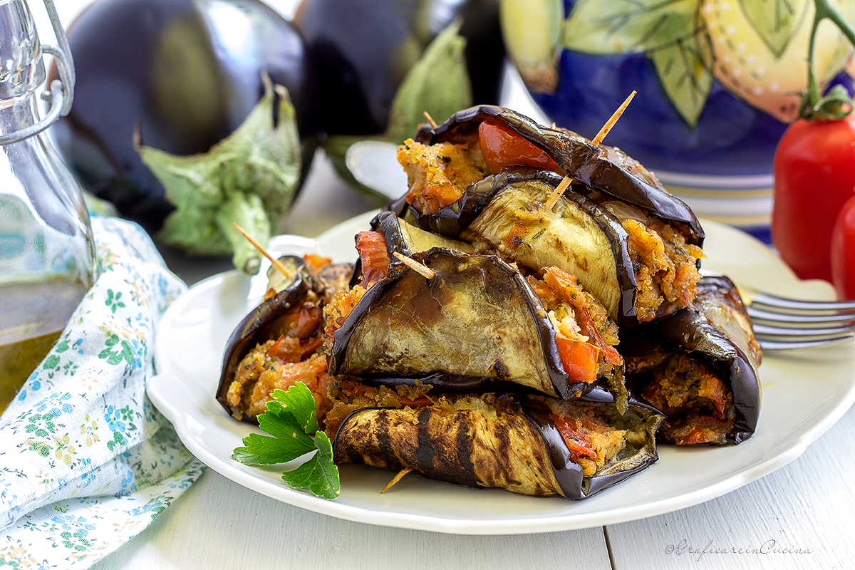 Involtini di melanzane / Aubergines sliced, fried, stuffed the Sicilian way and finally baked