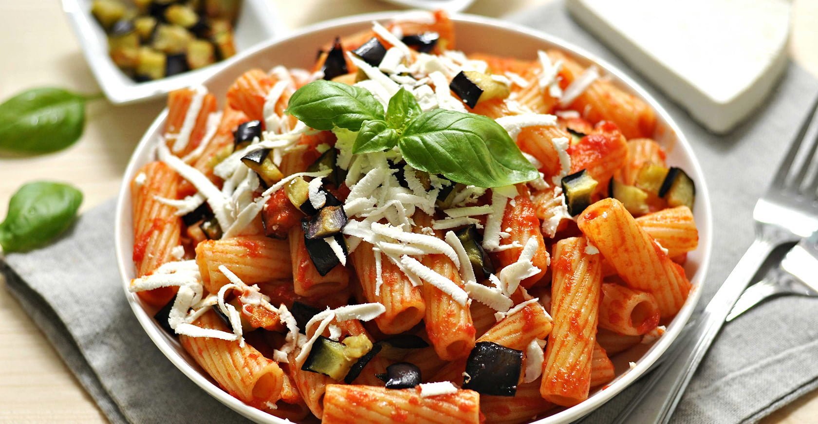 Pasta alla Norma, easy to cook, tasty to eat